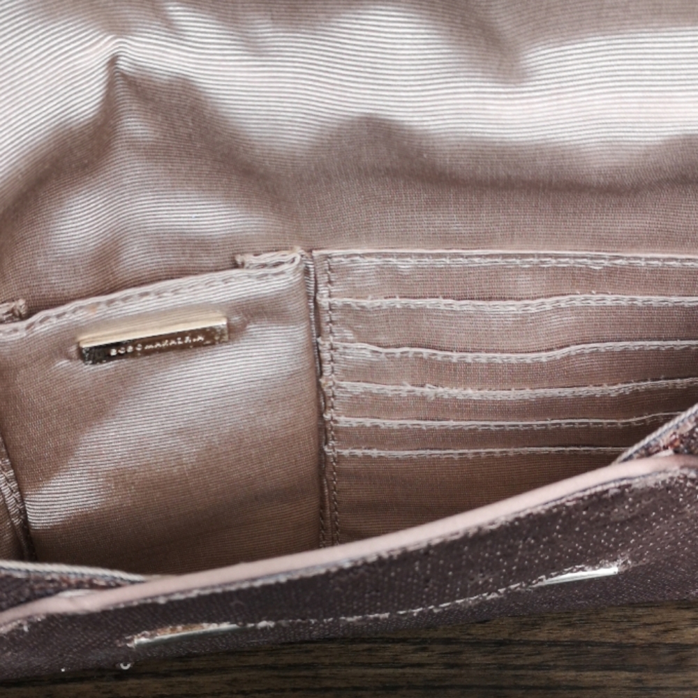 BCBG clutch - Picture 7 of 7